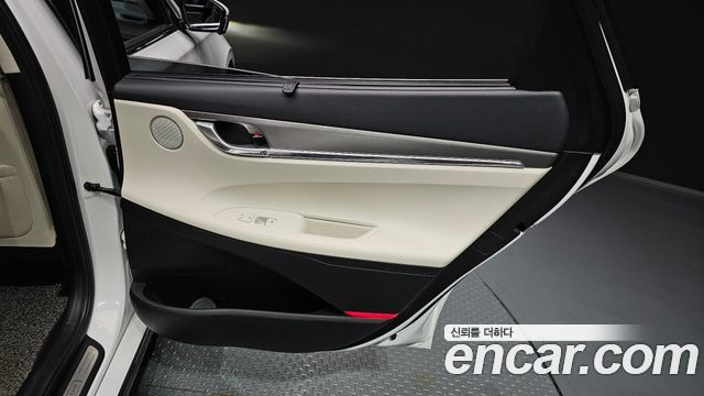 Hyundai Grandeur Hybrid (IG) Le Blanc 2023 — фото 25