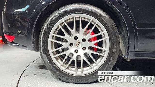Porsche Cayenne 4.8 GTS 958 2013 — фото 5