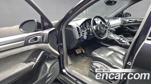 Porsche Cayenne 4.8 GTS 958 2013 — фото 10