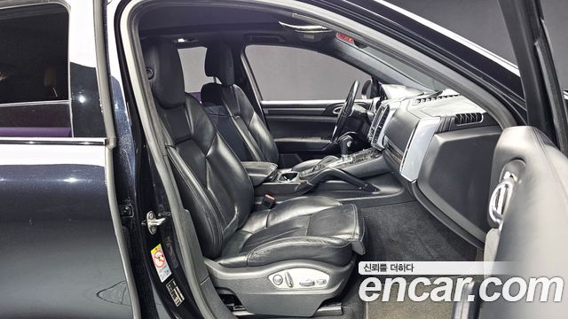 Porsche Cayenne 4.8 GTS 958 2013 — фото 15
