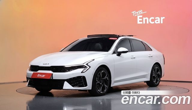 Kia K5 Hybrid (III) Signature 2024 — фото 1
