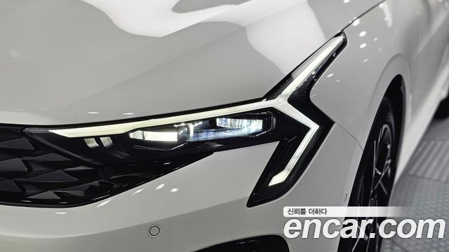 Kia K5 Hybrid (III) Signature 2024 — фото 22