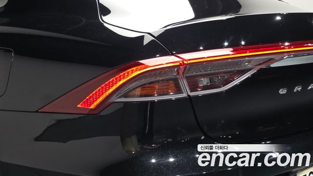 Hyundai Grandeur (IG) 2.5 Premium 2020 — фото 23