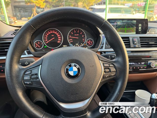 BMW 3 Series (F30) 320i Luxury 2016 — фото 15