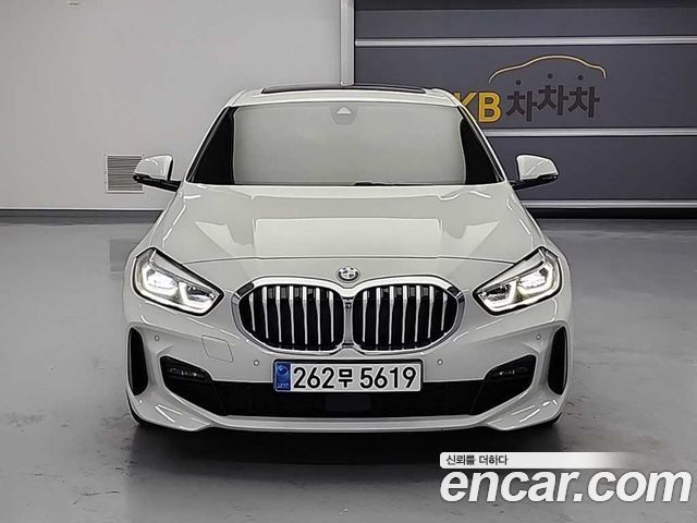 BMW 1 Series (F40) 120i M Sports 2023 — фото 3
