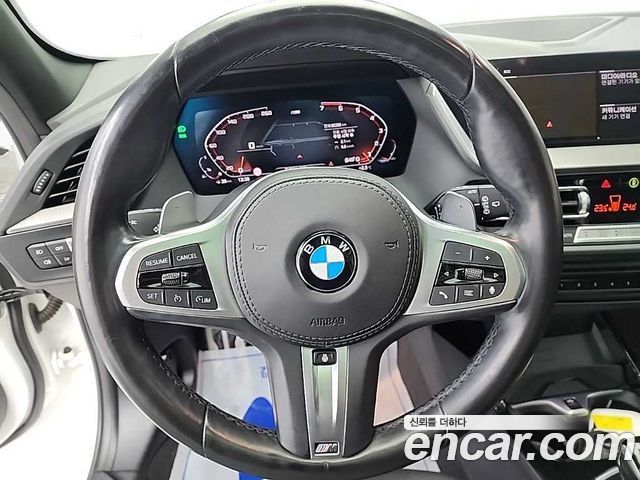 BMW 1 Series (F40) 120i M Sports 2023 — фото 9