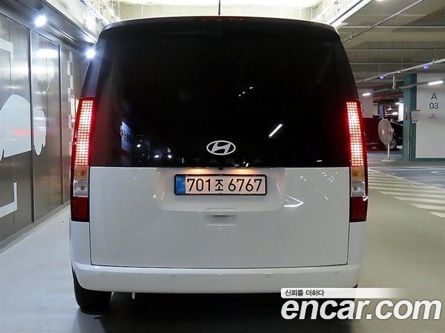 Hyundai Staria HEV 1.6 Tourer 11-Seater Modern 2025 — фото 3