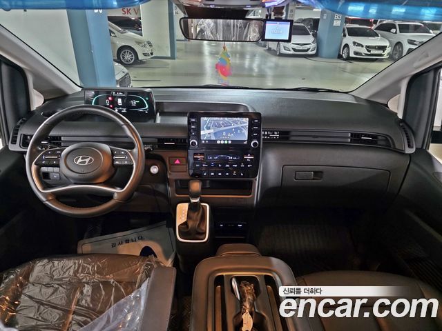 Hyundai Staria HEV 1.6 Tourer 11-Seater Modern 2025 — фото 8
