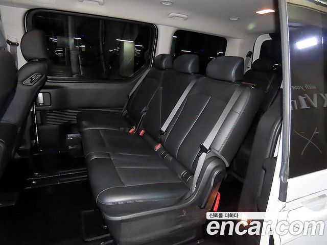 Hyundai Staria HEV 1.6 Tourer 11-Seater Modern 2025 — фото 15