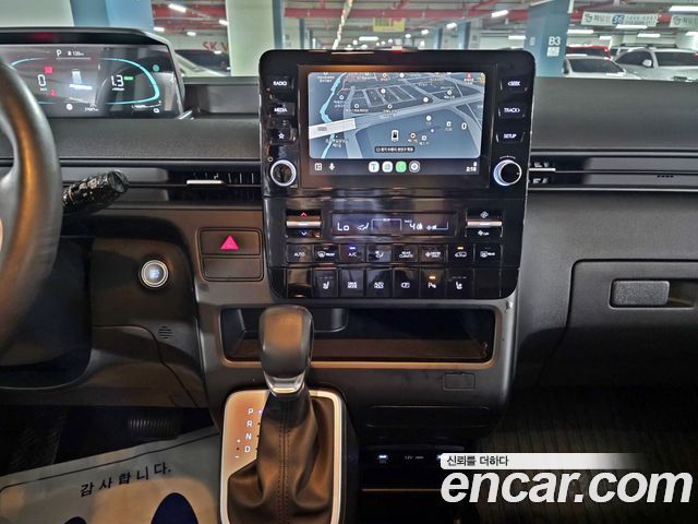 Hyundai Staria HEV 1.6 Tourer 11-Seater Modern 2025 — фото 17