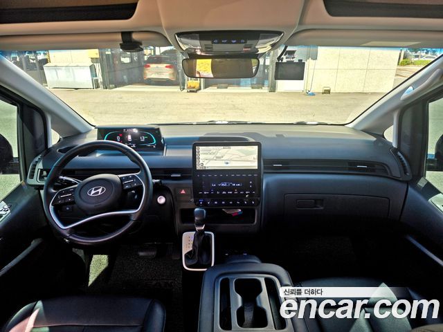 Hyundai Staria HEV 1.6 Tourer 11-Seater Modern 2025 — фото 7