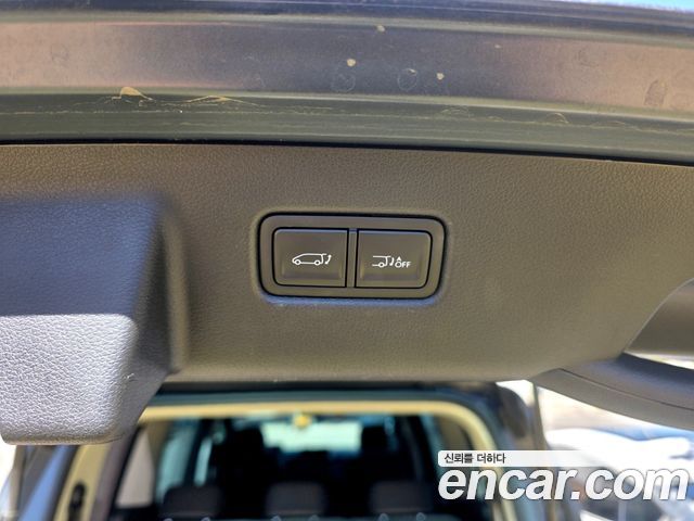 Hyundai Staria HEV 1.6 Tourer 11-Seater Modern 2025 — фото 18