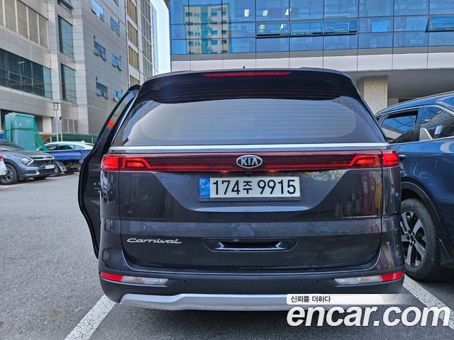 Kia Carnival (IV) Diesel 9-Seater Prestige 2021 — фото 4