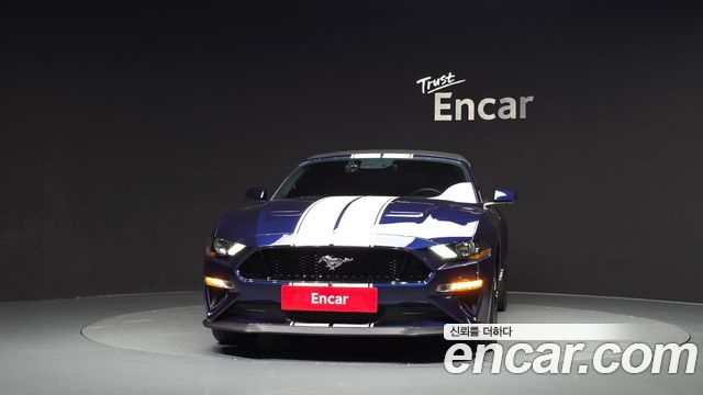 Ford Mustang GT Convertible 2019 — фото 3