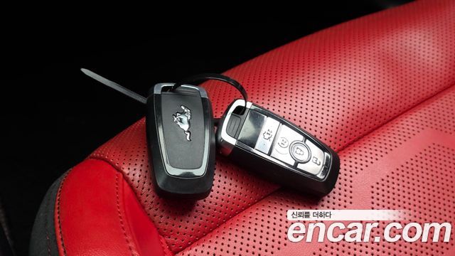 Ford Mustang GT Convertible 2019 — фото 19