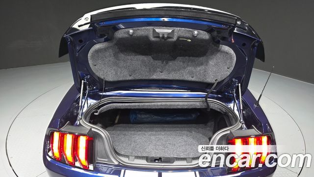 Ford Mustang GT Convertible 2019 — фото 20