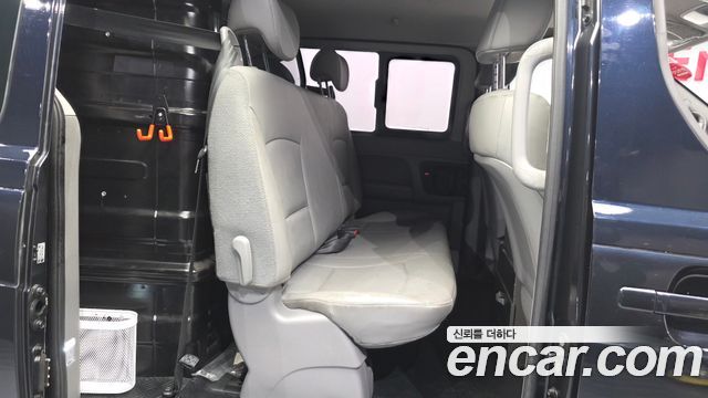 Hyundai Grand Starex Van 5-Seater Smart 2019 — фото 12