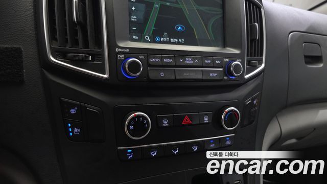 Hyundai Grand Starex Van 5-Seater Smart 2019 — фото 17