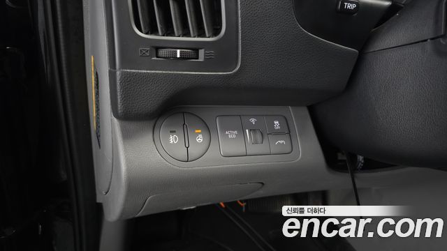 Hyundai Grand Starex Van 5-Seater Smart 2019 — фото 19
