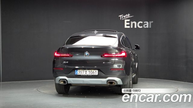 BMW X4 (G02) xDrive20i xLine 2022 — фото 4