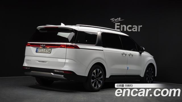 Kia Carnival (IV) Gasoline 7-Seater Signature 2023 — фото 2