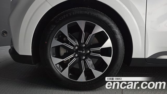 Kia Carnival (IV) Gasoline 7-Seater Signature 2023 — фото 5