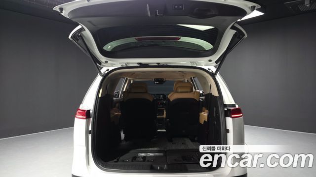 Kia Carnival (IV) Gasoline 7-Seater Signature 2023 — фото 20