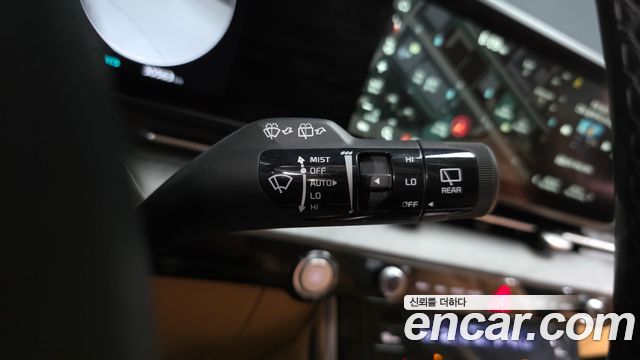 Kia Carnival (IV) Gasoline 7-Seater Signature 2023 — фото 31