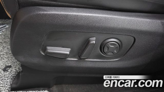 Kia Carnival (IV) Gasoline 7-Seater Signature 2023 — фото 32
