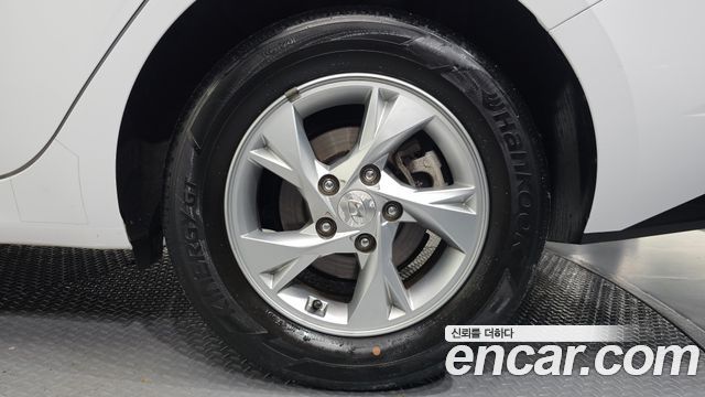 Hyundai Avante (CN7) 1.6 Modern 2021 — фото 21
