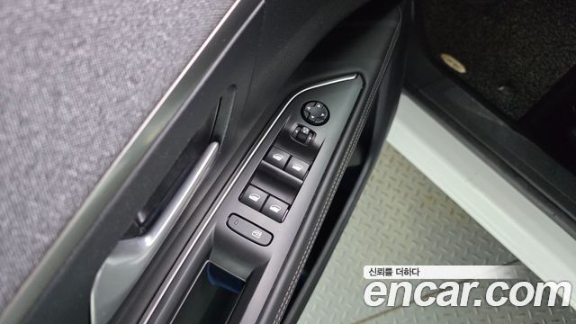 Peugeot 3008 (II) 1.6 BlueHDi Allure 2018 — фото 18