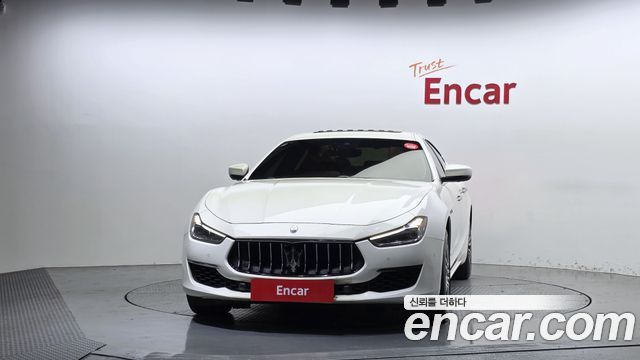 Maserati Ghibli 3.0S Q4 GranLusso 3rd 2019 — фото 3