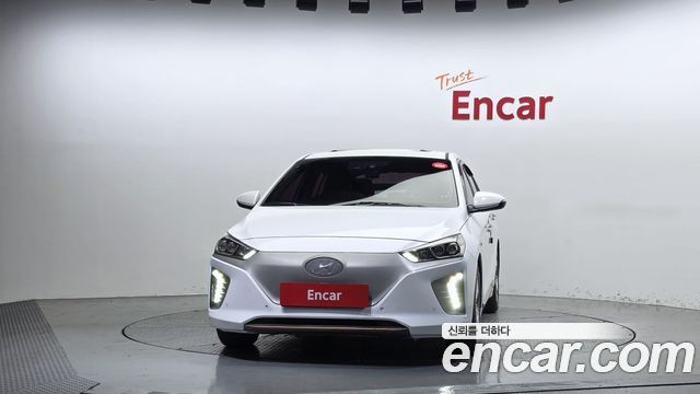 Hyundai Ioniq Electric Q 2017 — фото 3
