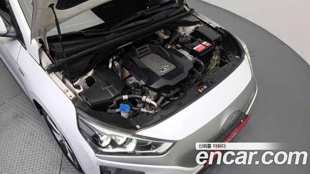 Hyundai Ioniq Electric Q 2017 — фото 6