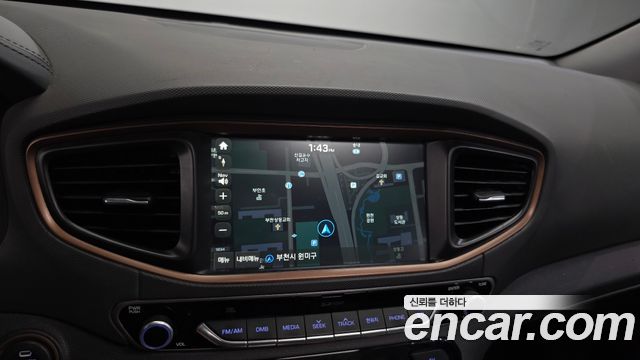 Hyundai Ioniq Electric Q 2017 — фото 18