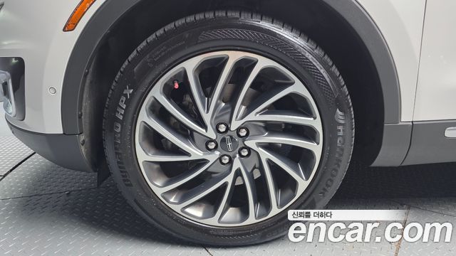 Lincoln Nautilus (I) 2.7 Reserve AWD 2019 — фото 5