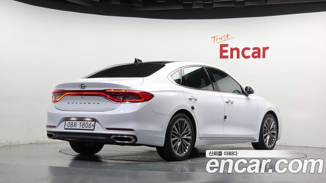 Hyundai Grandeur (IG) 2.4 Exclusive Special 2019 — фото 2