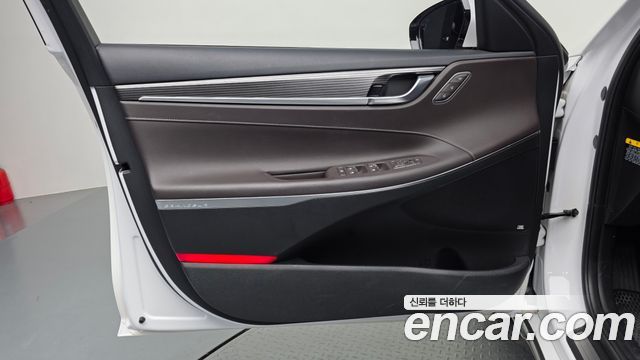 Hyundai Grandeur (IG) 2.4 Exclusive Special 2019 — фото 24