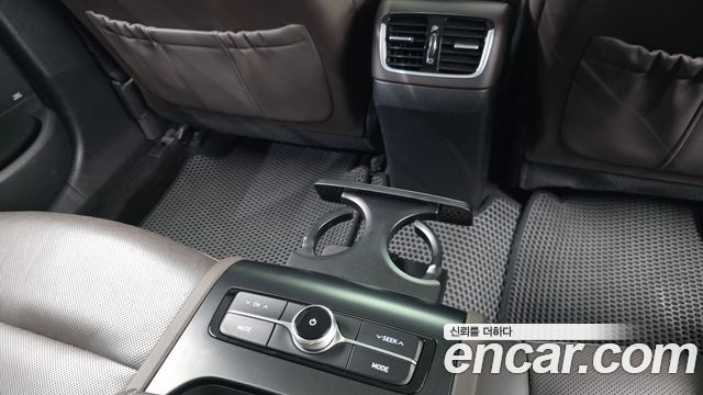 Hyundai Grandeur (IG) 2.4 Exclusive Special 2019 — фото 30