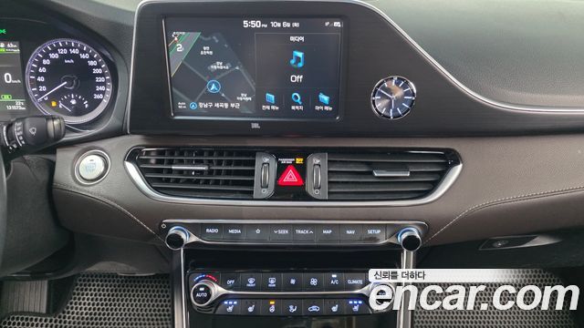 Hyundai Grandeur (IG) 2.4 Exclusive Special 2019 — фото 35