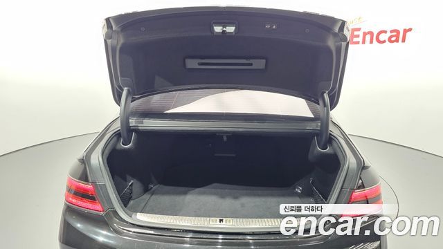 Genesis G90 3.8 AWD Prestige 2019 — фото 32