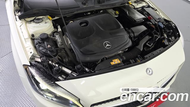 Mercedes-Benz A-Class (W176) A200 2017 — фото 6