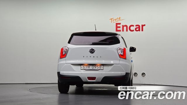 KG Mobility (SsangYong) Tivoli VX 2WD 2016 — фото 4