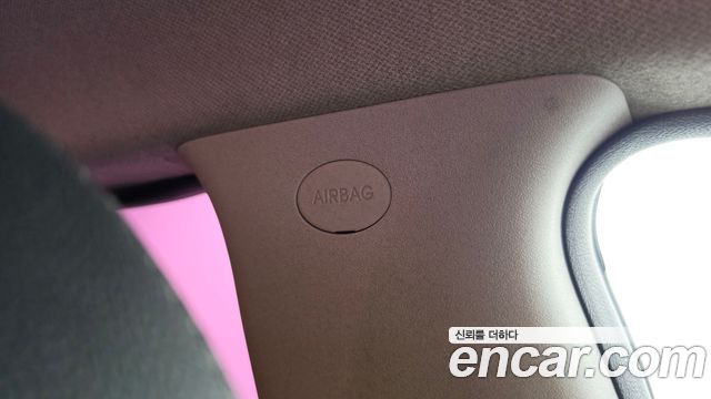 Kia Niro Luxury 2017 — фото 17