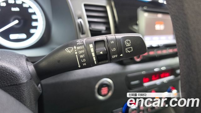 Kia Niro Luxury 2017 — фото 19