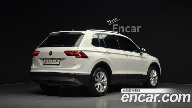 Volkswagen Tiguan (II) 2.0 TDI Premium 2020 — фото 2