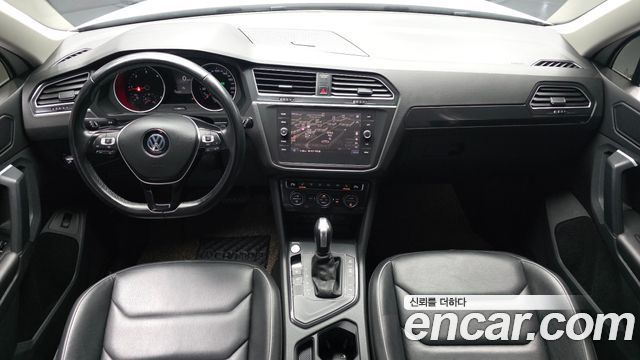 Volkswagen Tiguan (II) 2.0 TDI Premium 2020 — фото 7