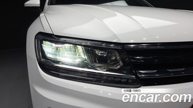 Volkswagen Tiguan (II) 2.0 TDI Premium 2020 — фото 22