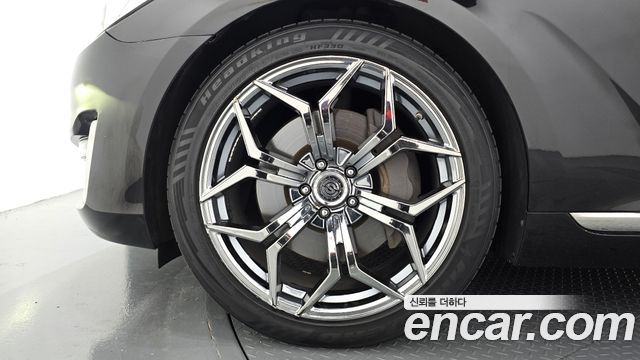 Genesis EQ900 3.8 GDI AWD Premium Luxury 2016 — фото 5