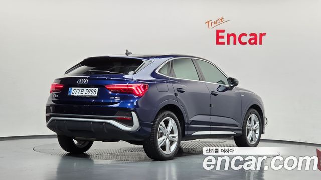 Audi Q3 (F3) 35 TDI Premium Sportback 2023 — фото 2